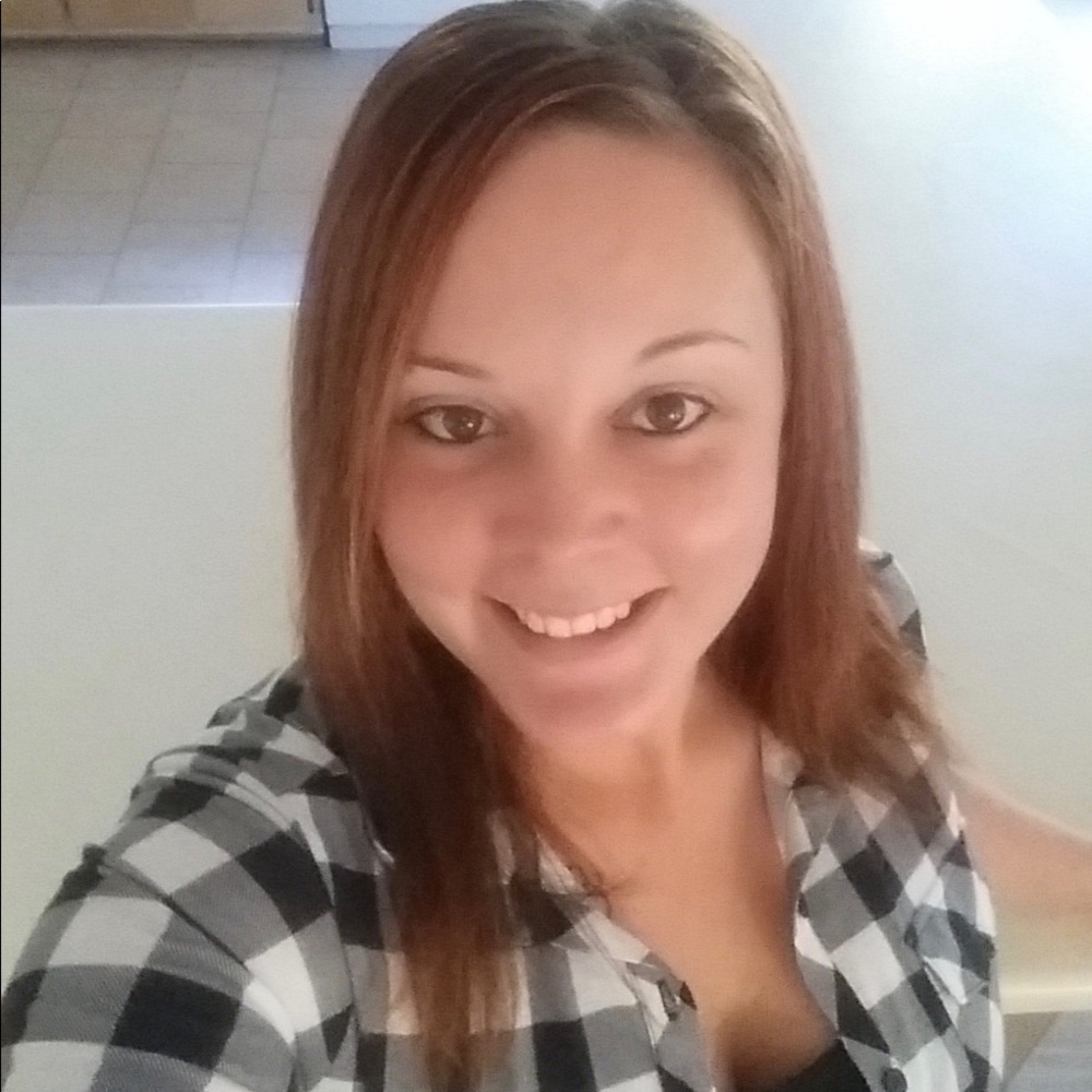 Meet your Posher, Stephanie